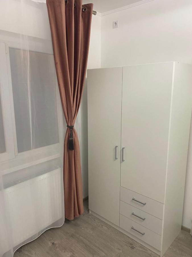 Pav-Veni, Vidi, Vici Apartment Hunedoara Bagian luar foto